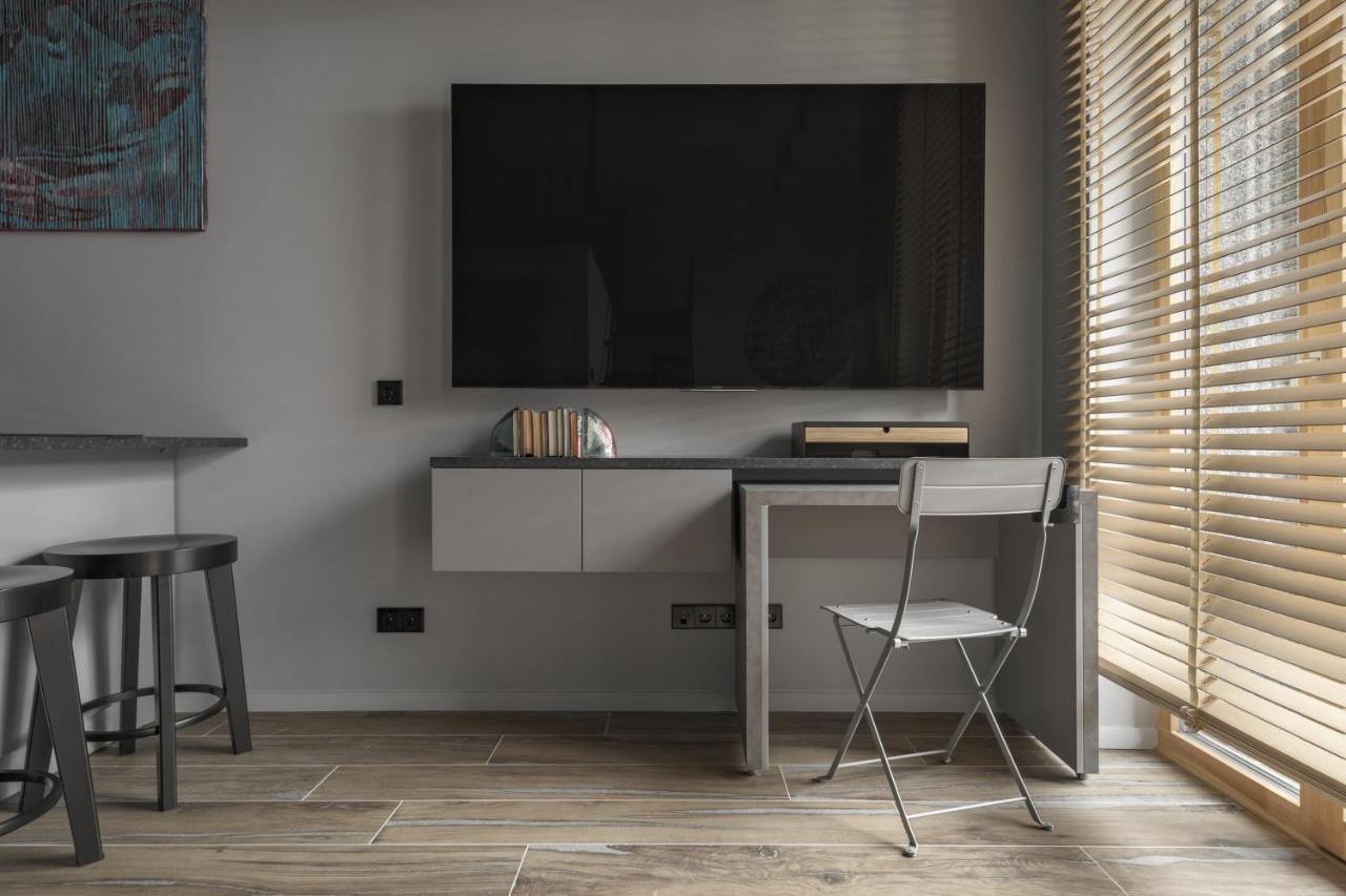 Ivis House Modern Apartment In Vilnius Old Town With Balcony Екстериор снимка