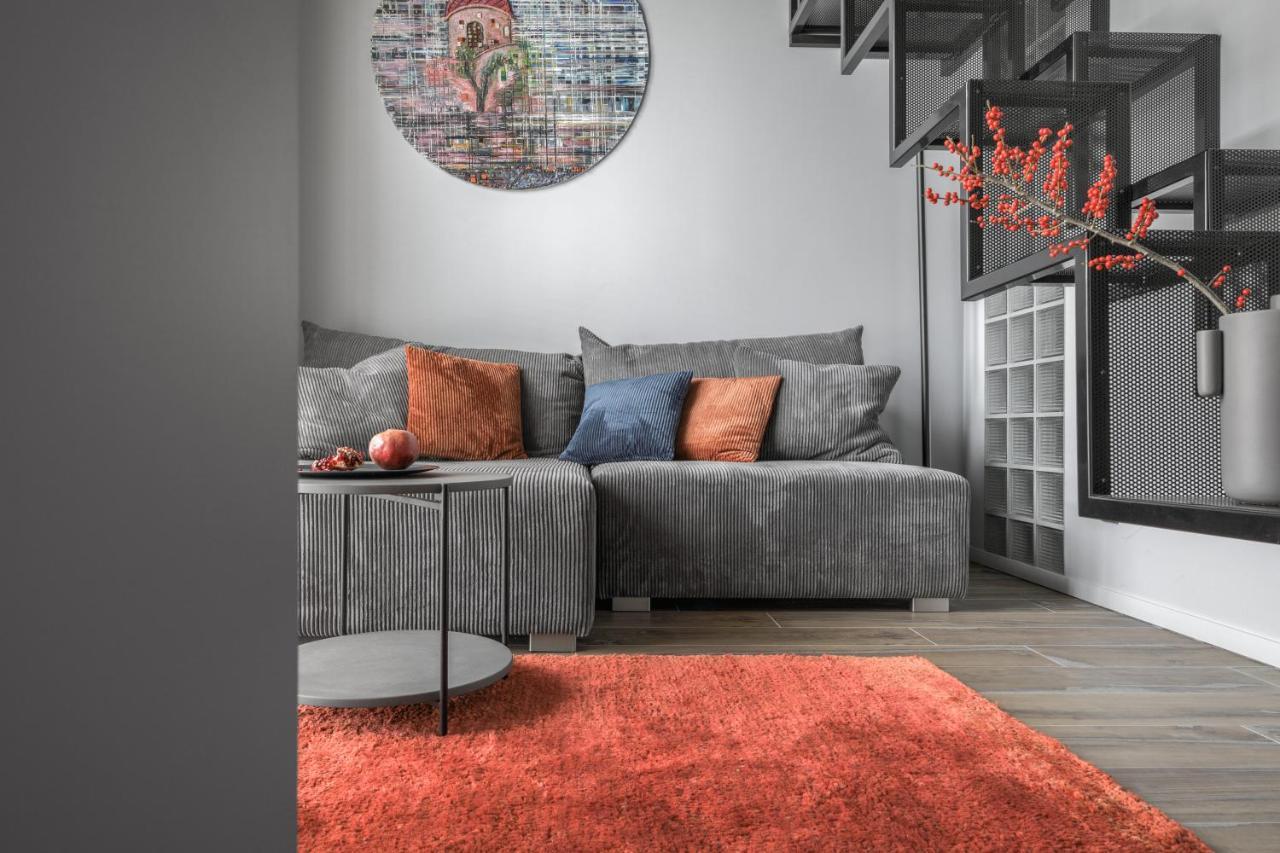 Ivis House Modern Apartment In Vilnius Old Town With Balcony Екстериор снимка