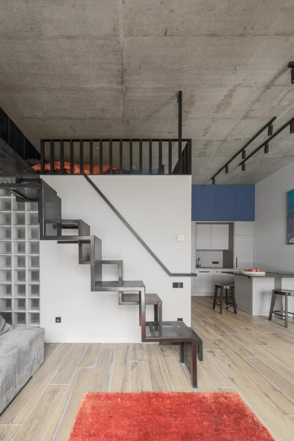 Ivis House Modern Apartment In Vilnius Old Town With Balcony Екстериор снимка