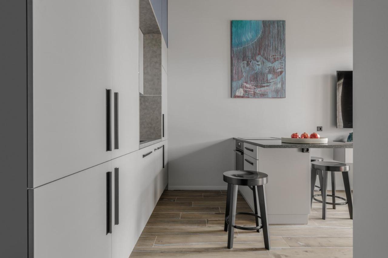 Ivis House Modern Apartment In Vilnius Old Town With Balcony Екстериор снимка
